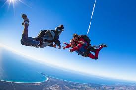 skydiving byron bay